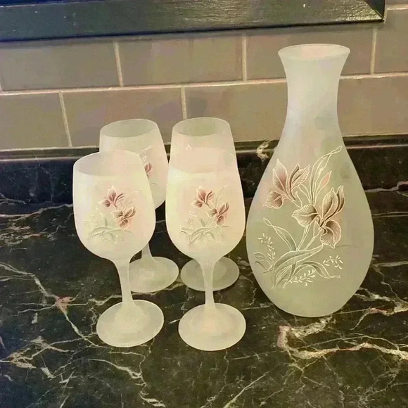 Vintage Frosted Glass Wine Decanter & Glass Set - Picture 2 of 16